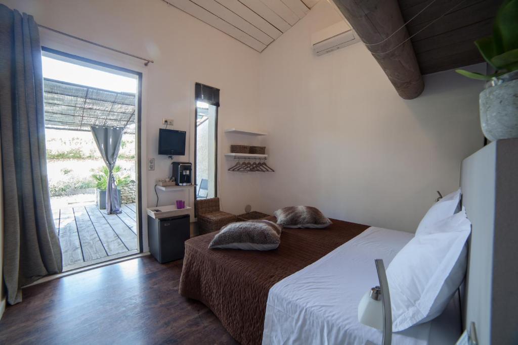 L'Auberge De L'Aubergine Eygalieres (Bouches-du-Rhone) Phòng bức ảnh