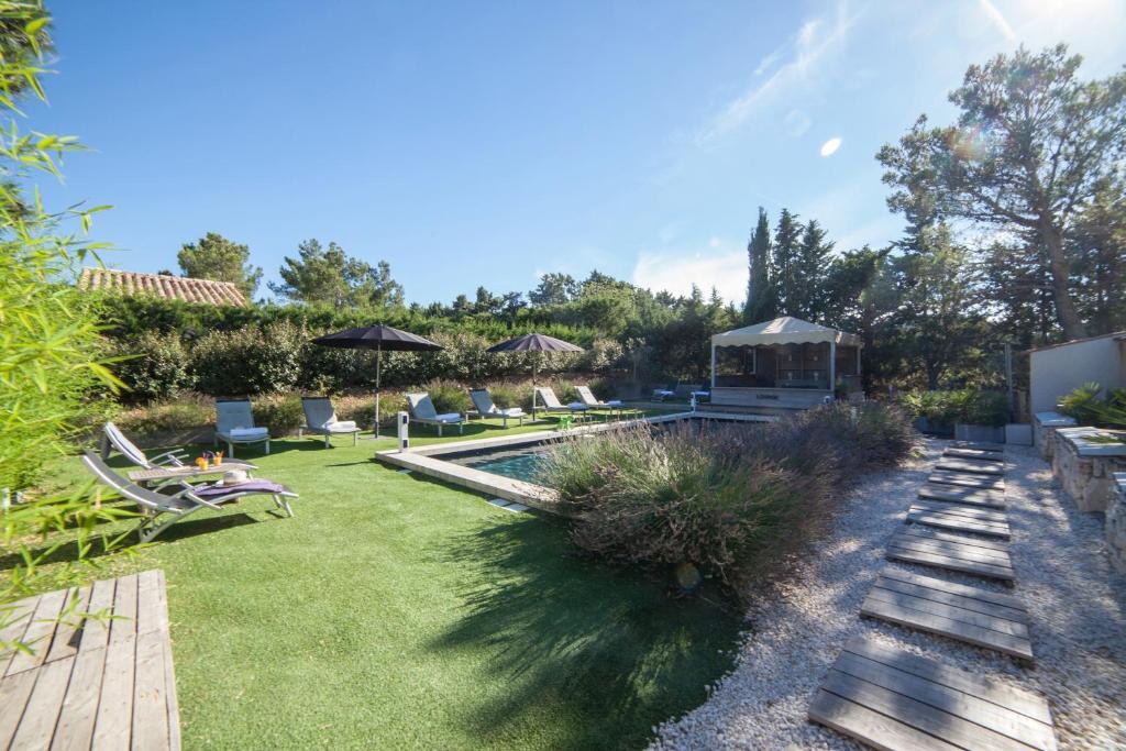 L'Auberge De L'Aubergine Eygalieres (Bouches-du-Rhone) Phòng bức ảnh